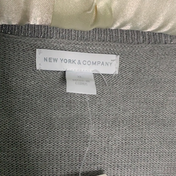 NY & co Silver metallic grey v-neck pullover sweater new with tags women’s XL - Picture 2 of 6